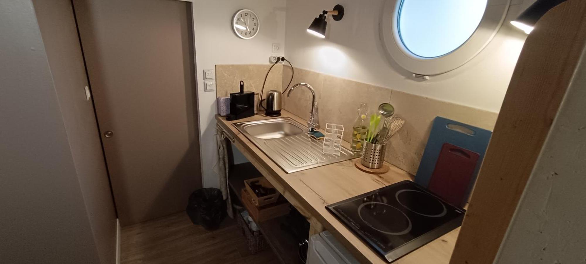 L'Establoun Apartment Saint-Martin-de-Bromes Ngoại thất bức ảnh