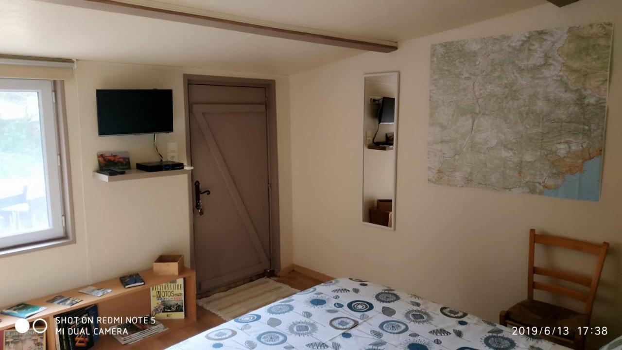 L'Establoun Apartment Saint-Martin-de-Bromes Ngoại thất bức ảnh